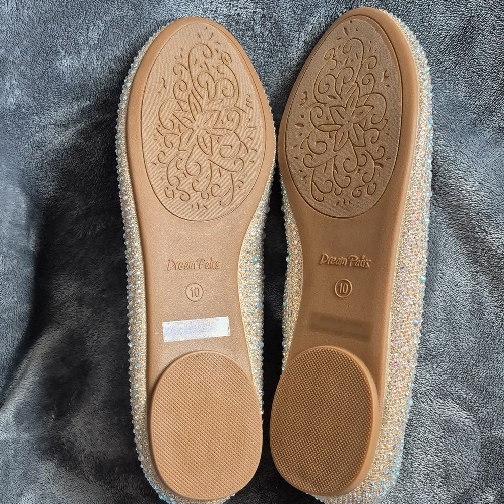 Dream Pairs Women's 10 Sparkle Diamond Incrusted Flats - New - Picture 7 of 7